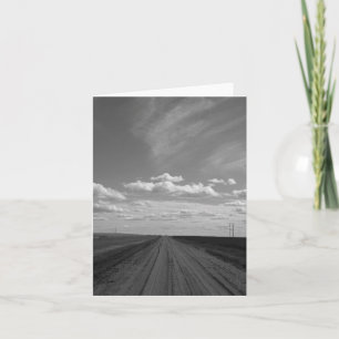 Carte de voeux pliée Lonely Grey Prairie Road