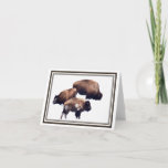 Carte de voeux se pliante - bison en hiver<br><div class="desc">Une carte de voeux se pliante simple comportant une image de bison en hiver au parc national de Yellowstone. L'intérieur de la carte est complètement vide, vous permettant de l'employer pour n'importe quelle occasion. Un anniversaire, anniversaire, vacances, remerciez vous, ou juste une manière dire bonjour à un ami spécial dans...</div>