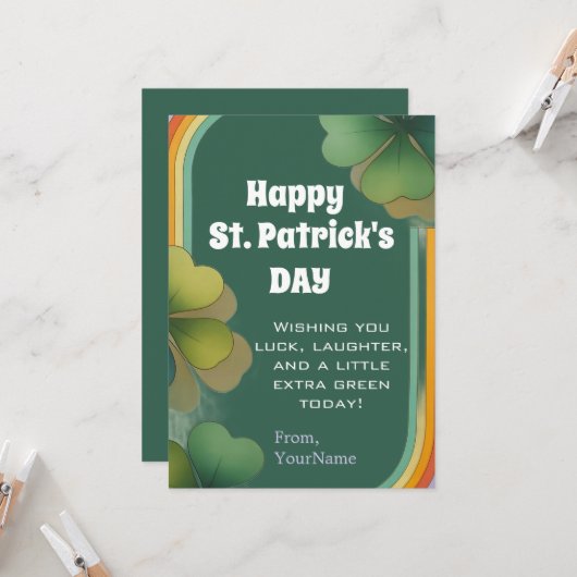 Carte de vœux shamrock de la Saint-Patrick Joyeuse (Devant/Arrière en situation)