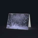 Carte de voeux Winter Wonderland<br><div class="desc">Envoyez les salutations de saison à vos amis et à votre famille avec ces cartes de Noël qui ont une image d'une forêt couverte de neige,  et le message à l'intérieur est : Joyeux Noël.</div>