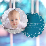 Carte Décorative Baby First Hanoukka Photo Flakes Grand-parents<br><div class="desc">"Mon premier Hanoukka." Un visuel ludique des étoiles blanches de David, des flocons de neige et de typographie manuscrite avec nom customisé et année, superposant la photo de votre choix, vous aider à inaugurer en Hanoukka et le Nouvel An. Sur le dos, d'autres étoiles blanches de David, des flocons de...</div>