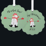 Carte Décorative Oh quel amusant Noël Snowman Snowman Green<br><div class="desc">C'est une douce conception d'art naïf avec un mignon bonhomme de neige en caricature dans un casquette rouge, foulard et mitaines. Le texte dit : Oh What Fun ! Tout sur un arrière - plan vert sage classe. Le texte peut être customisé pour répondre à vos besoins ou vous pouvez...</div>