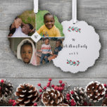 Carte Décorative Rouge Mistletoe Blanc Monogramme Photo Famille Col<br><div class="desc">L'ornement de Noël familial personnalisé avec quatre photos de famille,  votre initiale,  votre nom de famille et l'année. ornement de Noël imprimé avec quatre photos de famille autour de votre premier.</div>