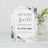 Carte d'envoi Blue Gold Floral mariage Sparkler (Debout devant)