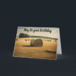 Carte Déposez son anniversaire autour de la bale de foin<br><div class="desc">C'est une image générée par l'IA. Je pensais transformer ce design en carte d'anniversaire. Puis il m'est venu. Passe ton anniversaire. C'est ce que j'ai mis en avant.</div>