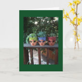 CARTE DES AMIS POSTÉS QUI SE DÉBATTENT POUR DIRE HEUREUX (Fleur jaune)