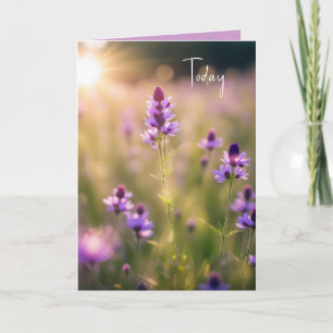 Carte Des Fleurs sauvages pourpres qui pensent de vous