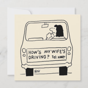 Carte Dessin animé amusant d'une femme conduisant une vo