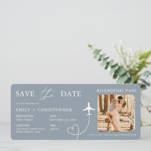 Carte Destination Wedding Blue QR Code Boarding Pass  (Debout devant)