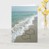 Carte Deux coeurs de sable sur la plage, océan (Fleur jaune)