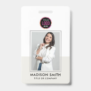 Carte d'identité moderne Badge QR d'employé d'en