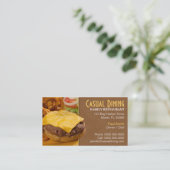 Carte dinante décontractée de restauration (Debout devant)