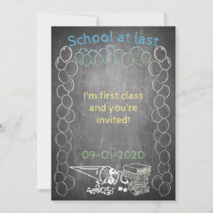 Carte d'invitation à l'inscription scolaire sur un