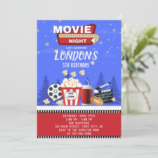 Carte d'invitation Anniversaire différente de la n (Debout devant)