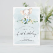 Carte d'invitation Blue Elephant First Birthday (Debout devant)