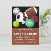 Carte d'invitation d'anniversaire avec balles de s (Debout devant)