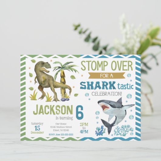 Carte d'invitation d'anniversaire Dinosaures & Req (Debout devant)