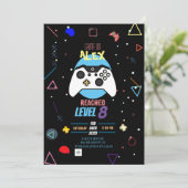 carte d'invitation d'anniversaire du joueur (Debout devant)