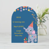 Carte d'invitation d'anniversaire éléphant mignon (Debout devant)