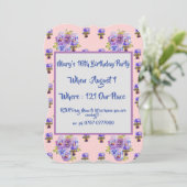 Carte d'invitation d'anniversaire florale rose pou (Debout devant)