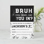 Carte d'invitation d'anniversaire garçon BRUH Grun (Debout devant)