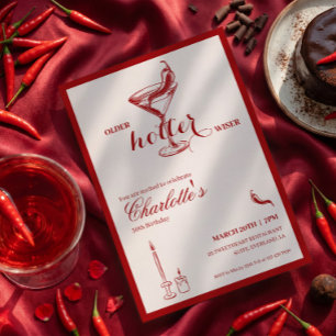 Carte d'invitation d'anniversaire rouge plus âgée