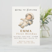 Carte d'invitation plate pour le premier anniversa (Debout devant)