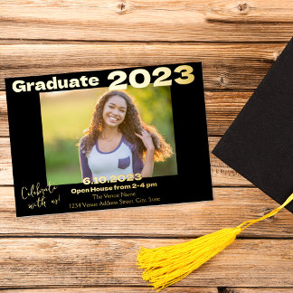 Carte d'invitation pour la graduation en noir et o