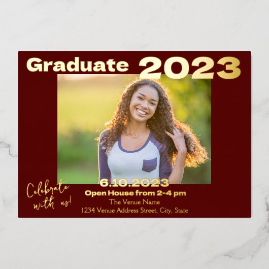 Carte d'invitation pour la graduation en rouge fon (Recto)