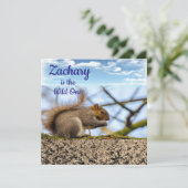 Carte d'invitation pour le premier anniversaire de (Debout devant)