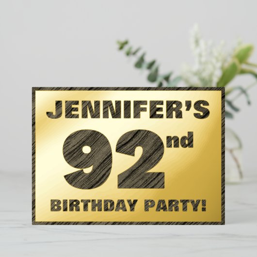 Carte d'invitation pour une fête d'anniversaire - (Debout devant)