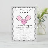Carte d'invitation pour une fête d'anniversaire de (Debout devant)