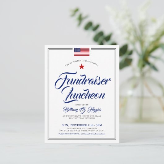 Carte d'invitation sur le thème patriotique avec d (Debout devant)