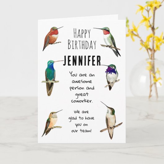 Carte d'oiseau d'anniversaire joyeuse pour un coll (Fleur jaune)