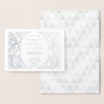 Carte Dorée Mariage des années 20 Peacock Art Déco Silver de l<br><div class="desc">VRAI FOIL Luxury Silver Peacock Art Déco Mariage design carte. Il dispose d'un paon vintage et d'un motif Art déco. Utilisez l'outil Personnaliser pour ajouter vos informations.</div>