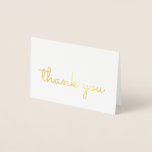 Carte Dorée Merci d'écriture manuscrite simple Retro Gold<br><div class="desc">Un design moderne simple et d'inspiration rétro avec les mots "merci" en caractères d'écriture manuscrite en papier or véritable. Un design polyvalent que vous pouvez utiliser pour n'importe quelle occasion quand vous voulez remercier quelqu'un de spécial! Idéal pour les mariages. Disponible également en feuille d'argent réel.</div>