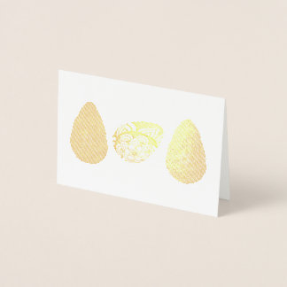 Carte Dorée OEufs de Pâques alignés avec différentes couleurs 