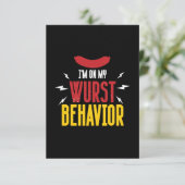 Carte Drôle de comportement de saucisse à l'Oktoberfest (Debout devant)