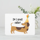 Carte Drôle Est-Ce Que Je Sens Gâteau Chien D'Anniversai (Debout devant)