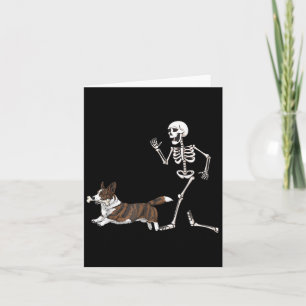 Carte Drôle Halloween Cardigan Welsh Corgi Et Skeleton