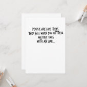 Carte drôle halloween citant Les gens sont comme des arb (Devant/Arrière en situation)