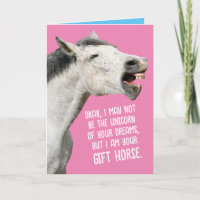 Drôle ne regardez pas un Cheval Cadeau dans la bou