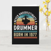 Carte Drummer né 1977 50e Anniversaire Drumming Don (Fleur jaune)