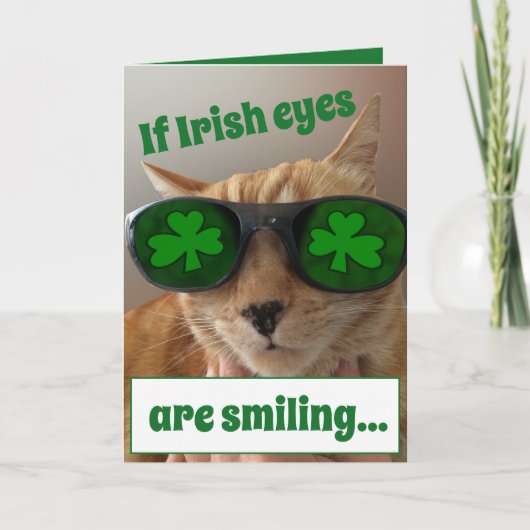Carte du jour de St Patrick comportant un chat (Devant)
