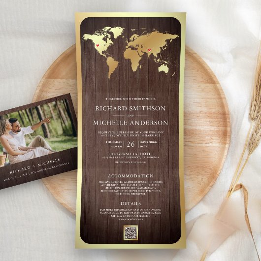 Carte du monde en bois rustique avec code QR pour