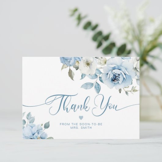 Carte Dusty bleu floral élégant nuptiale merci (Debout devant)