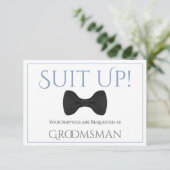 Carte Dusty Blue & Grey Be My Groomsman Fun Bow Cravate (Debout devant)