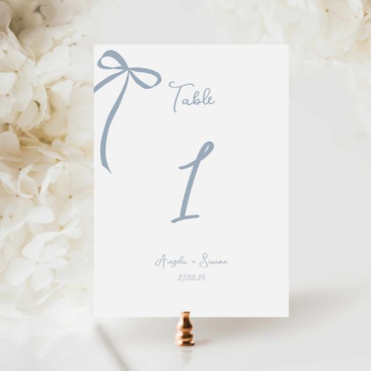 Carte Dusty Blue Main dessinée Bow Mariage Numéro de tab