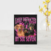 Carte Easily Distracted By Six Seven 67 Meme Dachshund W (Fleur jaune)