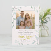 Carte Easter Family Photo with Greenery  (Debout devant)